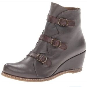 Women's Brown Leather Ankle Boots